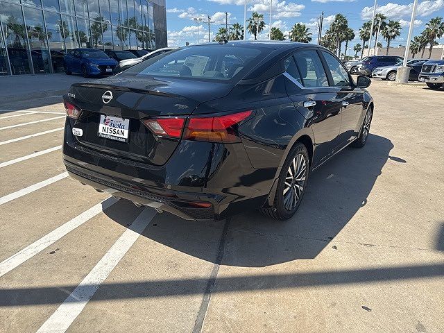 2025 Nissan Altima