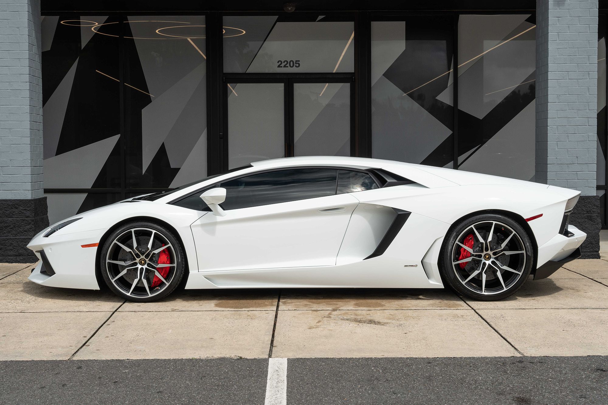 2015 Lamborghini Aventador LP700 image 11