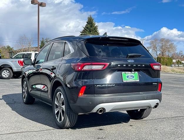 2024 Ford Escape