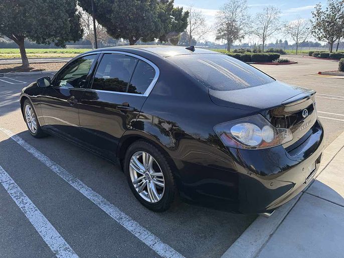 2010 Infiniti G37