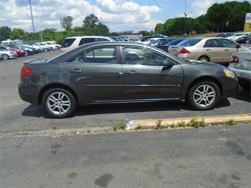 2006 Pontiac G6 SE image 1
