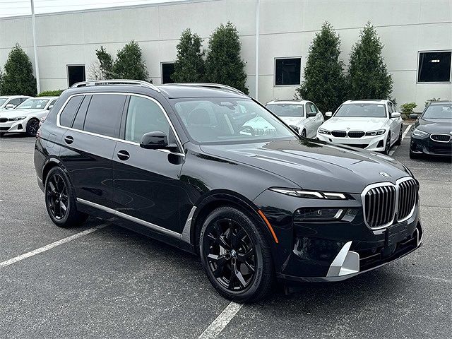 2023 BMW X7