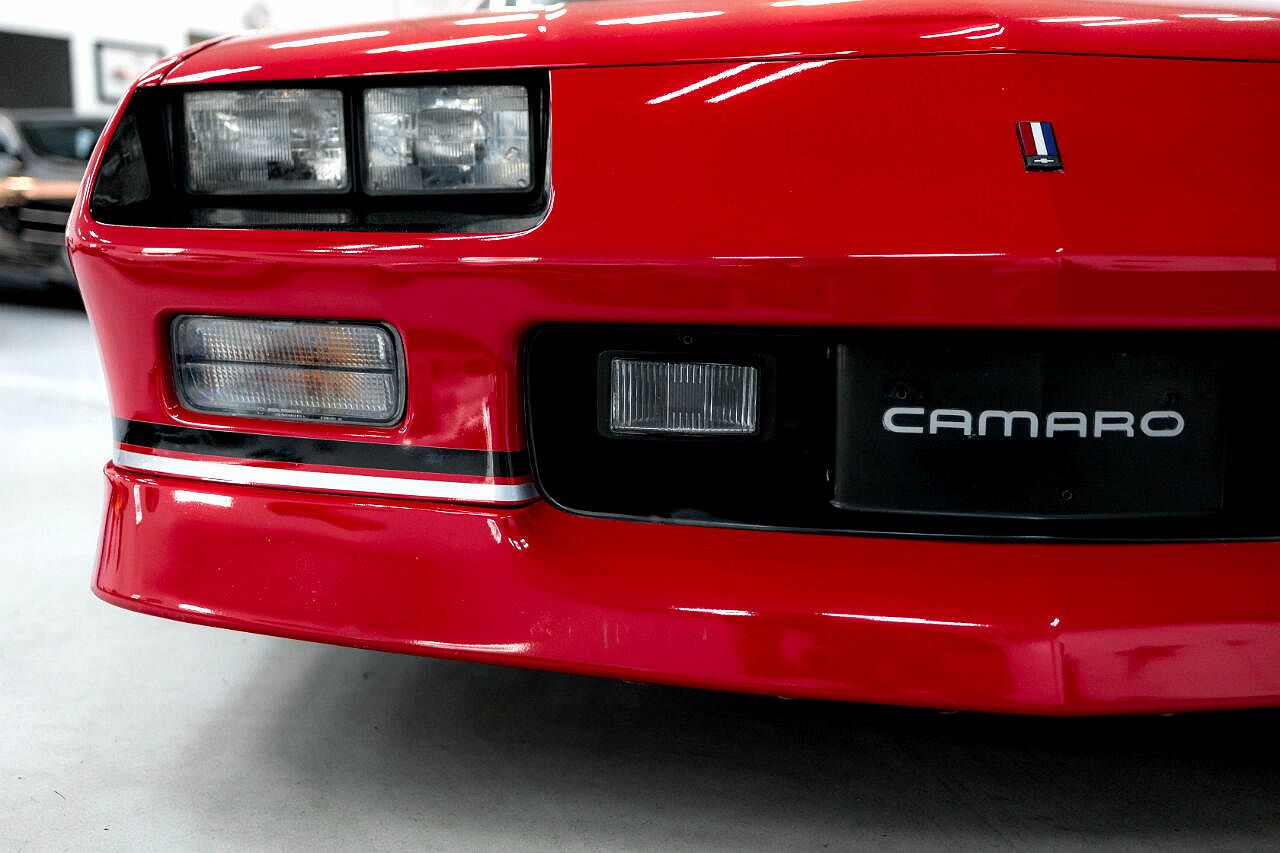 1989 Chevrolet Camaro IROC-Z image 21