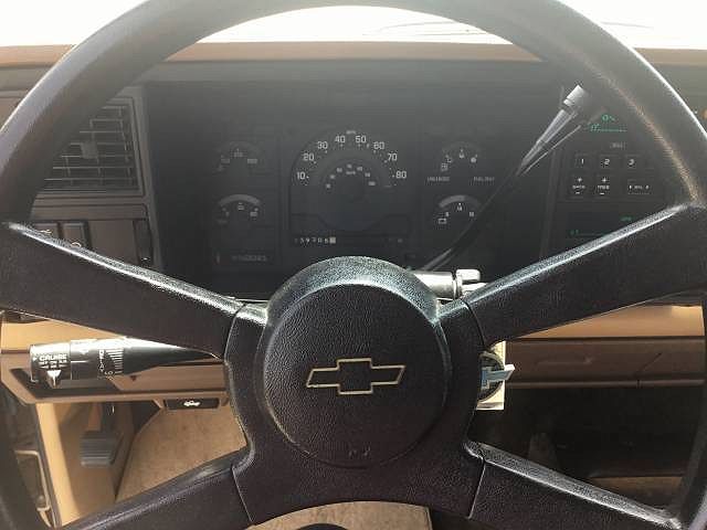 1988 Chevrolet C/K 1500 null image 18