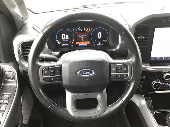 2023 Ford F-150 Lariat photo 11