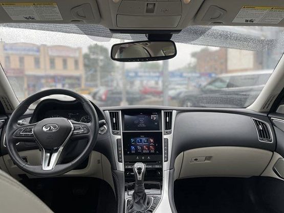 2022 Infiniti Q50 LUXE photo 10