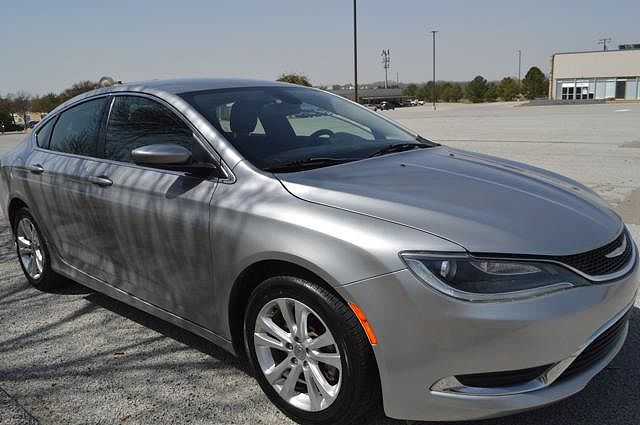2016 Chrysler 200