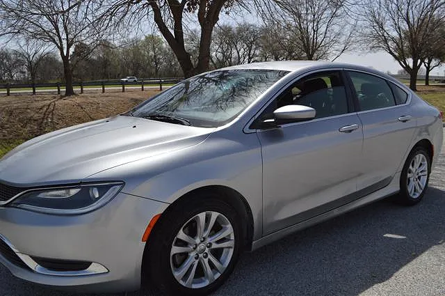 2016 Chrysler 200
