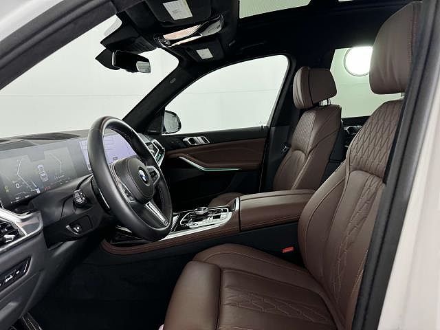 2025 BMW X7