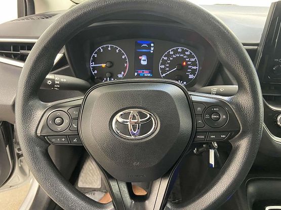 2024 Toyota Corolla LE photo 11