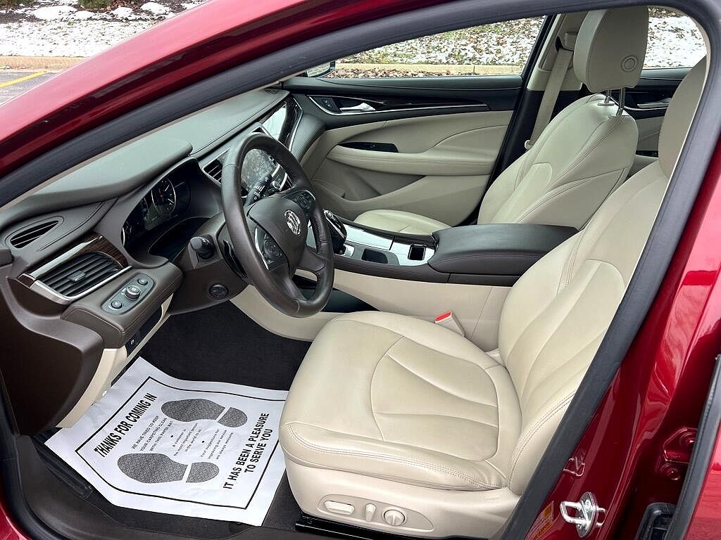 2017 Buick LaCrosse Preferred image 9