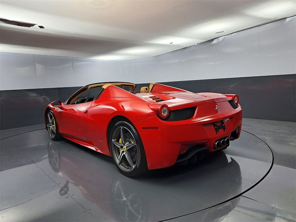 2014 Ferrari 458 null image 2