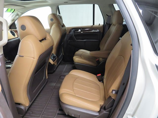 2017 Buick Enclave Leather Group image 4