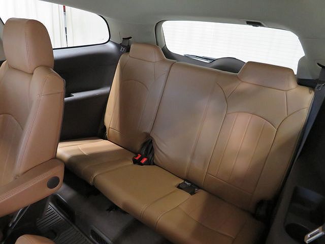 2017 Buick Enclave Leather Group image 5