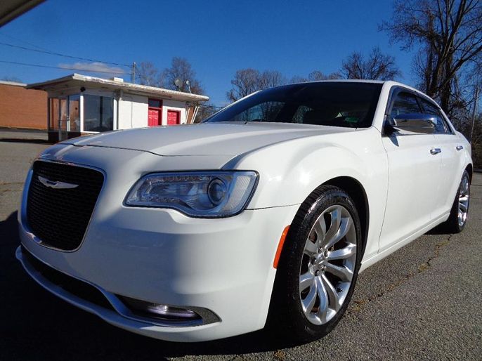 2017 Chrysler 300