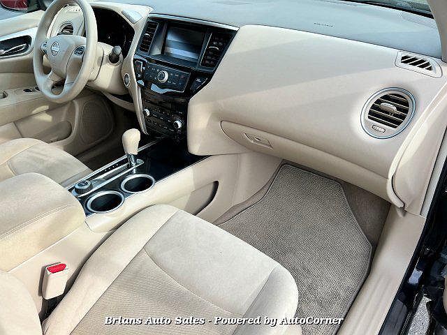 2013 Nissan Pathfinder S image 23