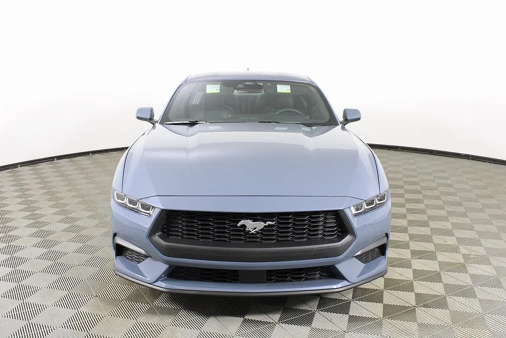 2024 Ford Mustang null image 1