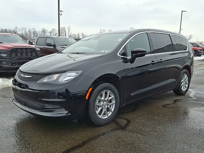 2026 Chrysler Voyager