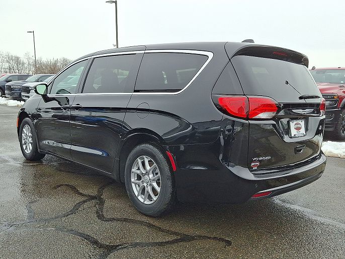 2026 Chrysler Voyager
