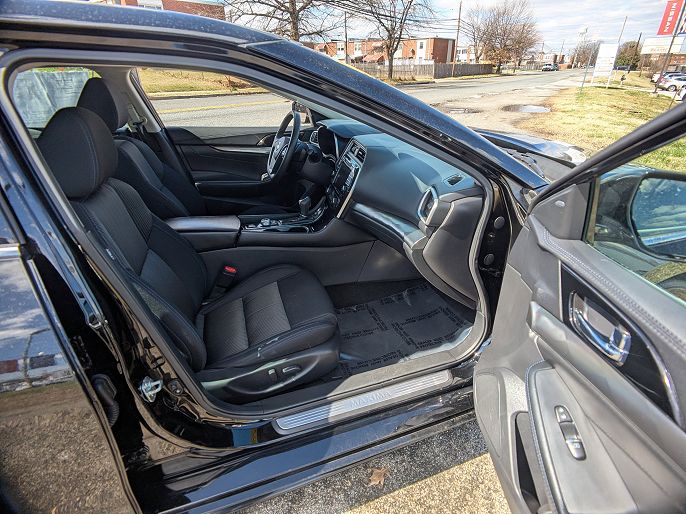 2020 Nissan Maxima