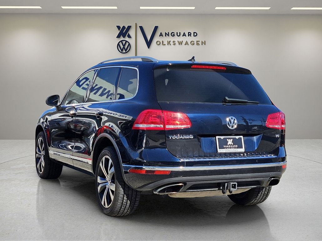 2017 Volkswagen Touareg Wolfsburg Edition image 4