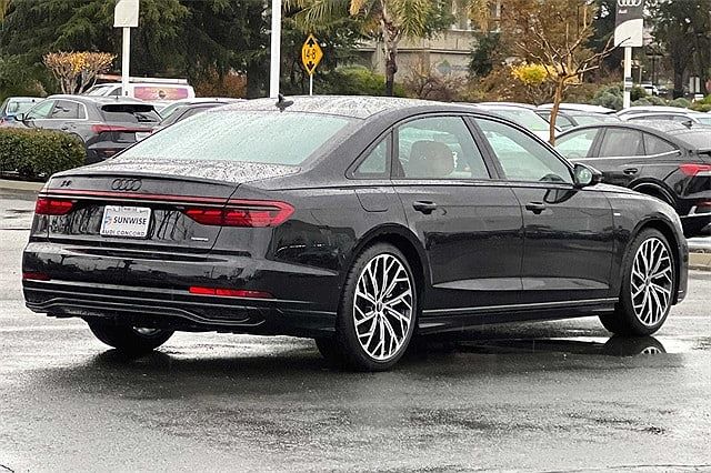2024 Audi A8 L image 4