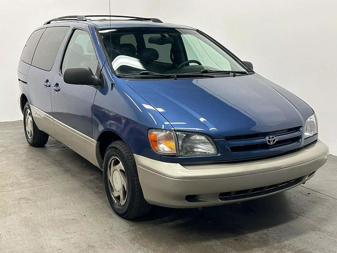 2000 Toyota Sienna 4T3ZF13C8YU294000 CarStory