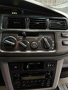 2000 Toyota Sienna XLE image 20