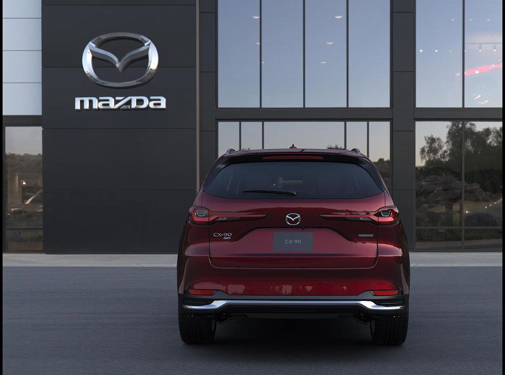 2024 Mazda CX-90 Premium image 3