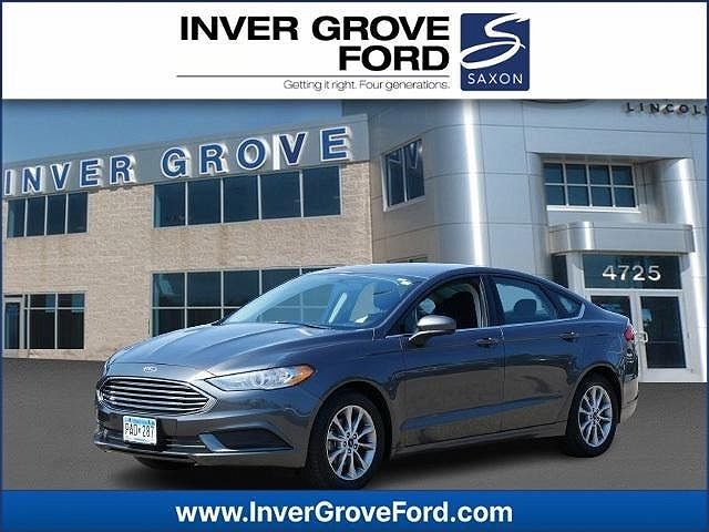 2017 Ford Fusion SE image 0