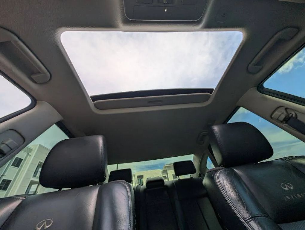 2009 Infiniti M45