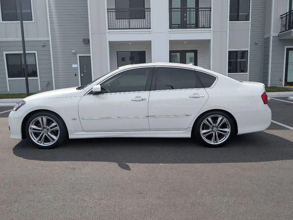 2009 Infiniti M45