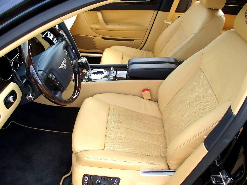 2012 Bentley Continental Flying Spur image 21