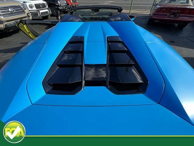 2017 Lamborghini Huracan LP580 image 36