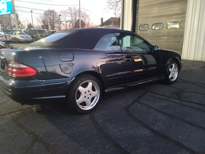 2001 Mercedes-Benz CLK
