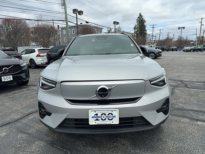 2024 Volvo XC40