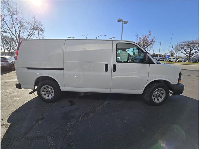 2013 GMC Savana