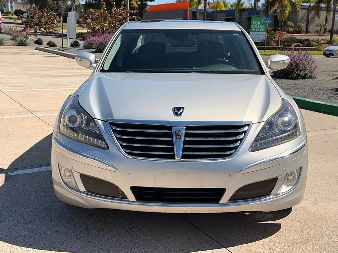 2013 Hyundai Equus