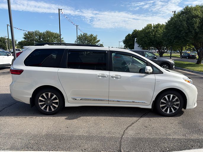 2020 Toyota Sienna