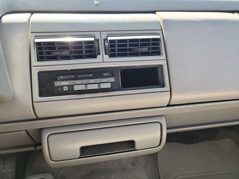 1994 Chevrolet C/K 1500 null image 10