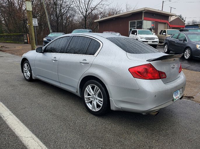 2013 Infiniti G37