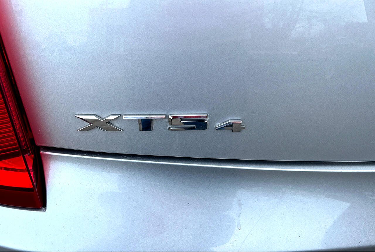 2014 Cadillac XTS Premium image 12
