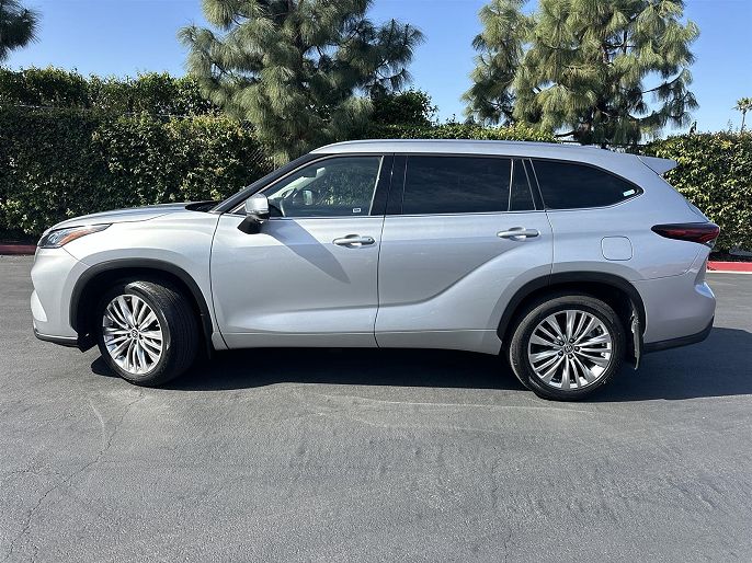 2024 Toyota Highlander