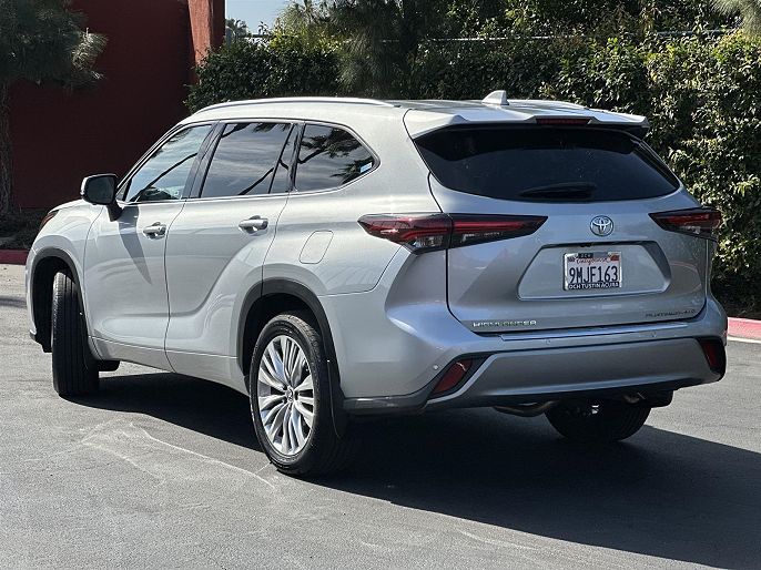2024 Toyota Highlander