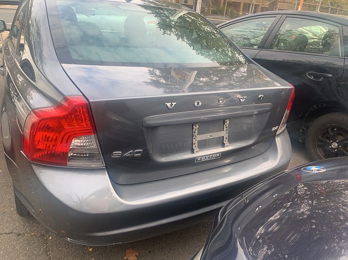 2010 Volvo S40