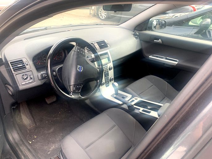 2010 Volvo S40