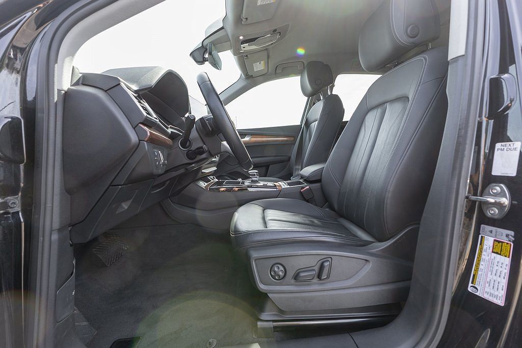 2021 Audi Q5 Premium image 1