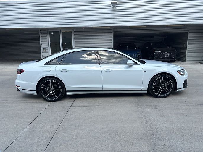 2025 Audi A8
