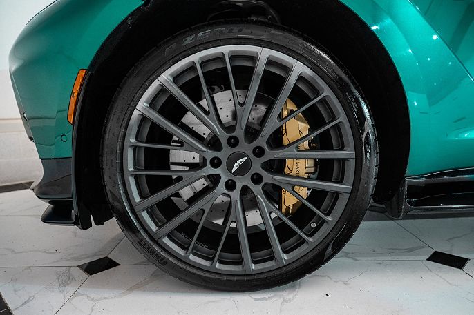 2023 Aston Martin DBX