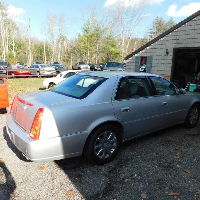 2011 Cadillac DTS